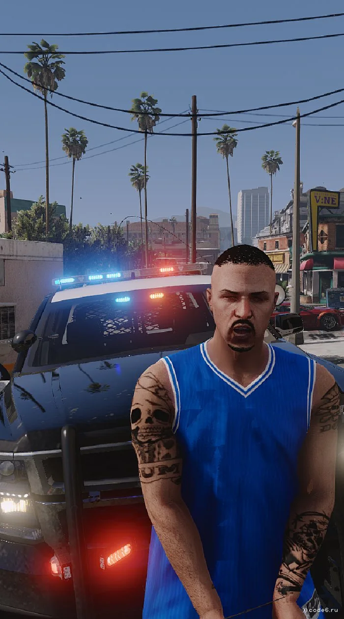 Oh shxt, the cops are about to get me!